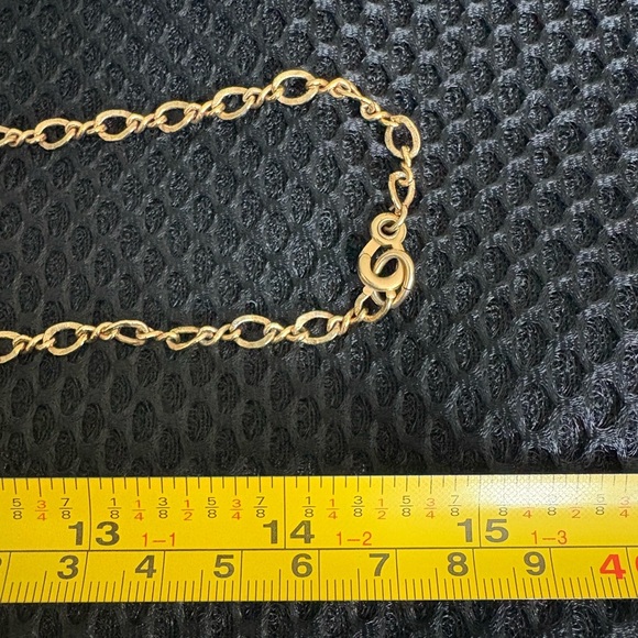 Cottagecore Red Enamel Daisy Flower Necklace & Earring Set | Mod Hippie Jewelry - Picture 6 of 8